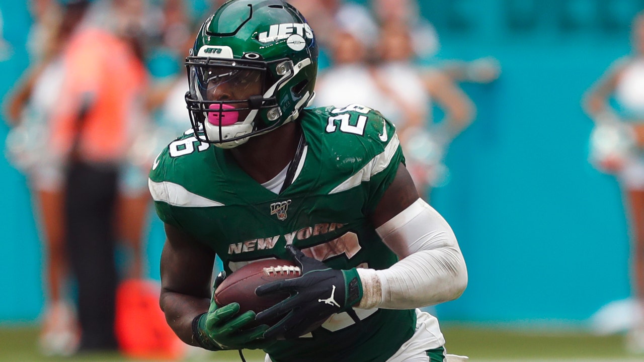 Jets RB Bell has MRI on knee, team waiting on results